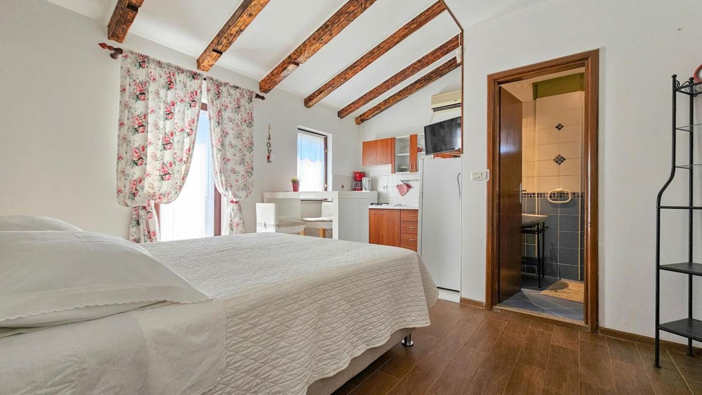 Marinela Studio Novigrad Istria Buitenkant foto